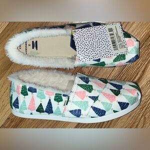 New in box Toms Alpargata Paper Source, size 5.5
